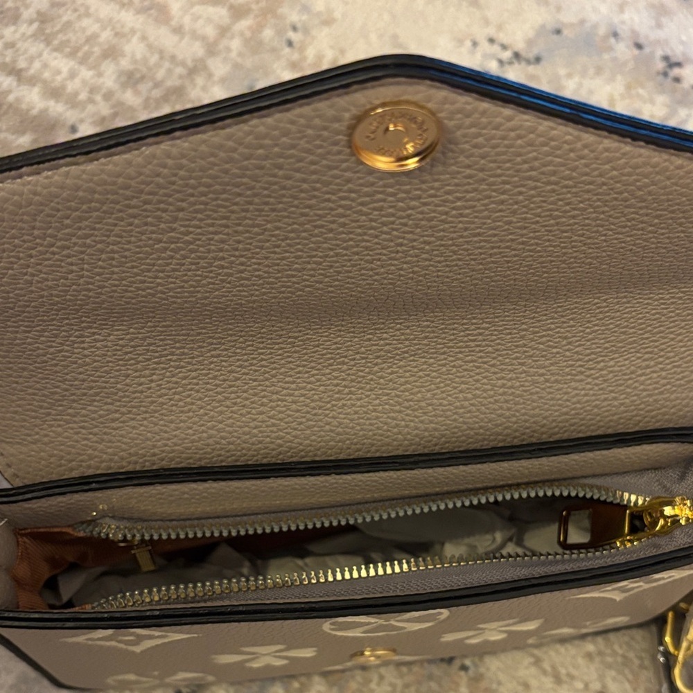 277. Stylish Gray Designer Women's Bag - Picture 4 of 4
